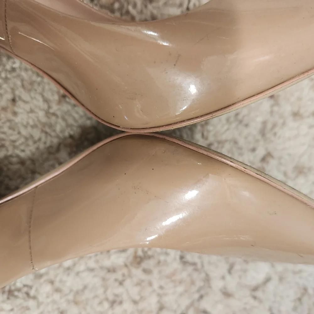 Kurt Geiger London Britton Nude Patent Leather Heels Women's Size 38.5 E…
